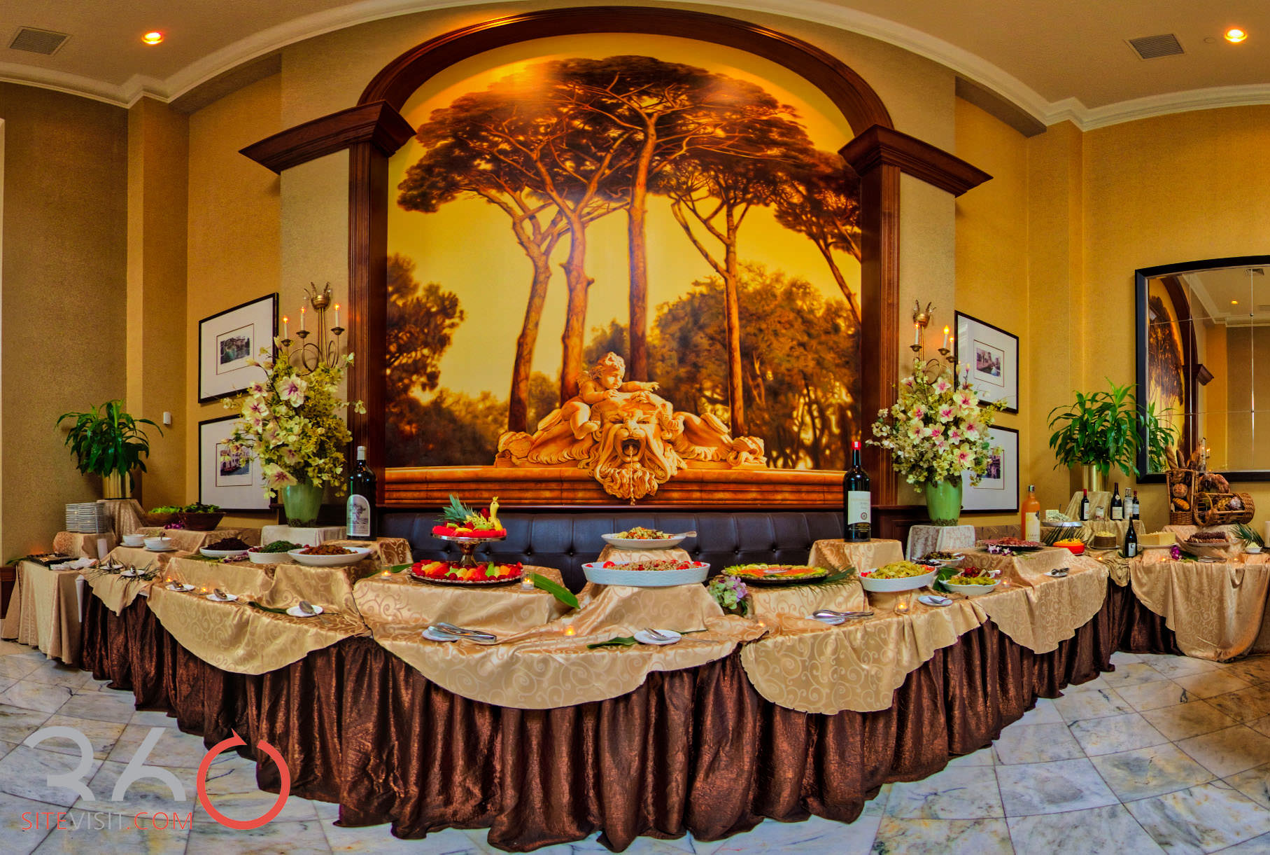 Grand Lobby & Cocktail Hour — Il Villaggio